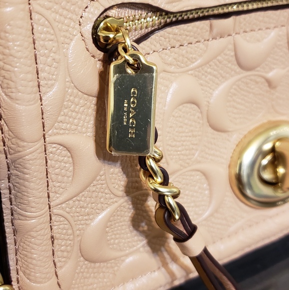 Authentic Coach Purse - Picture 3 of 8